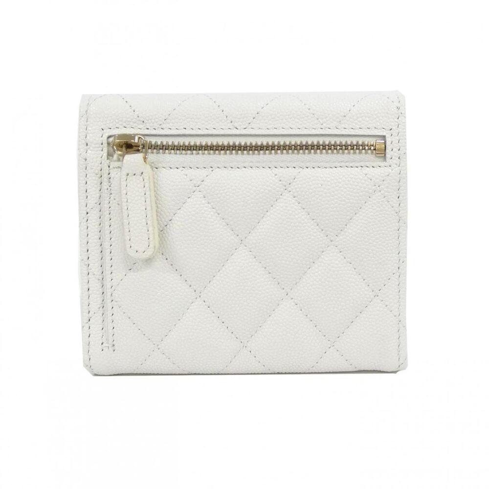 CHANEL White Wallet - Picture 2 of 4